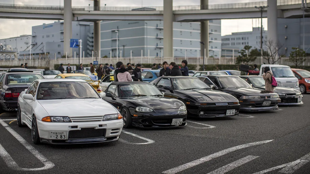 cars awaiting export from Japan