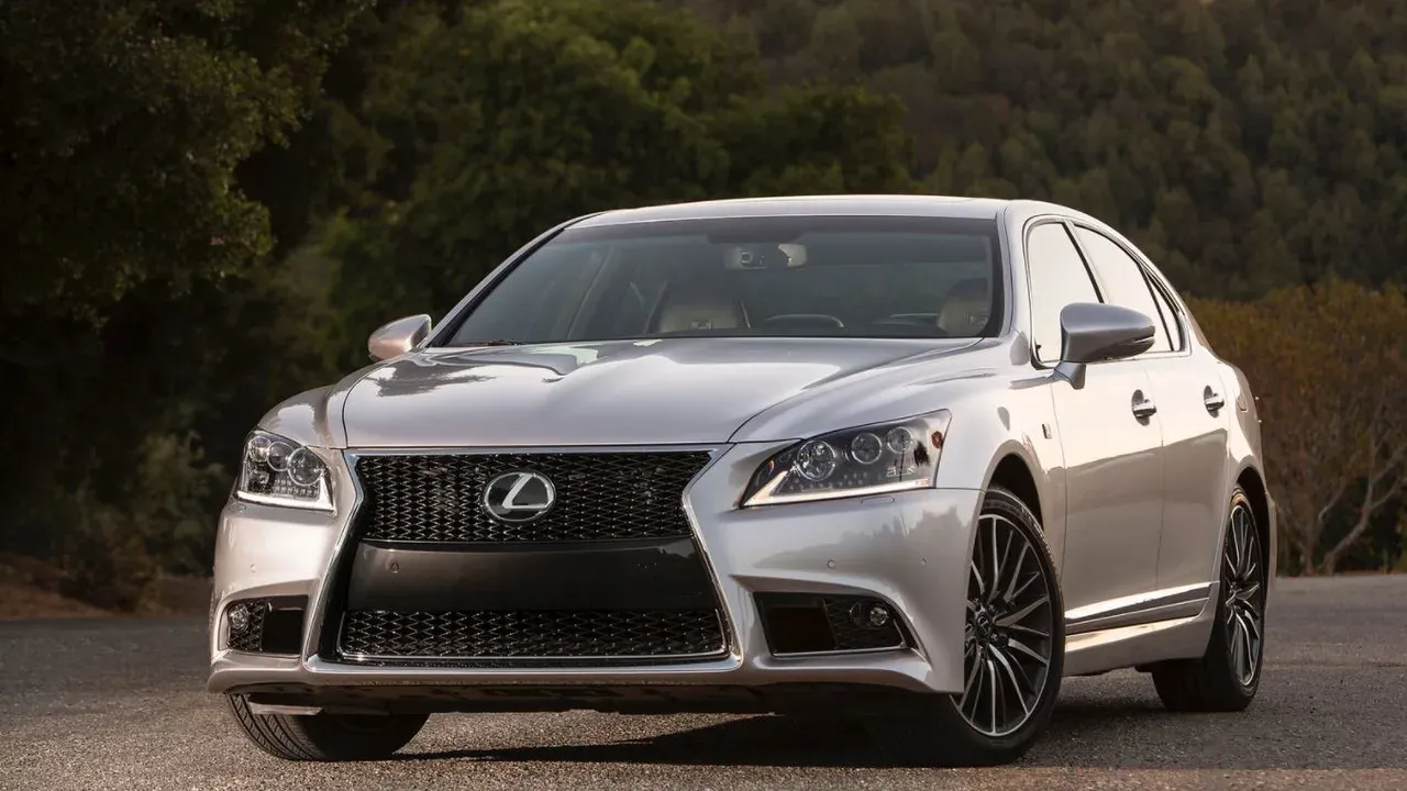 Lexus LS 460